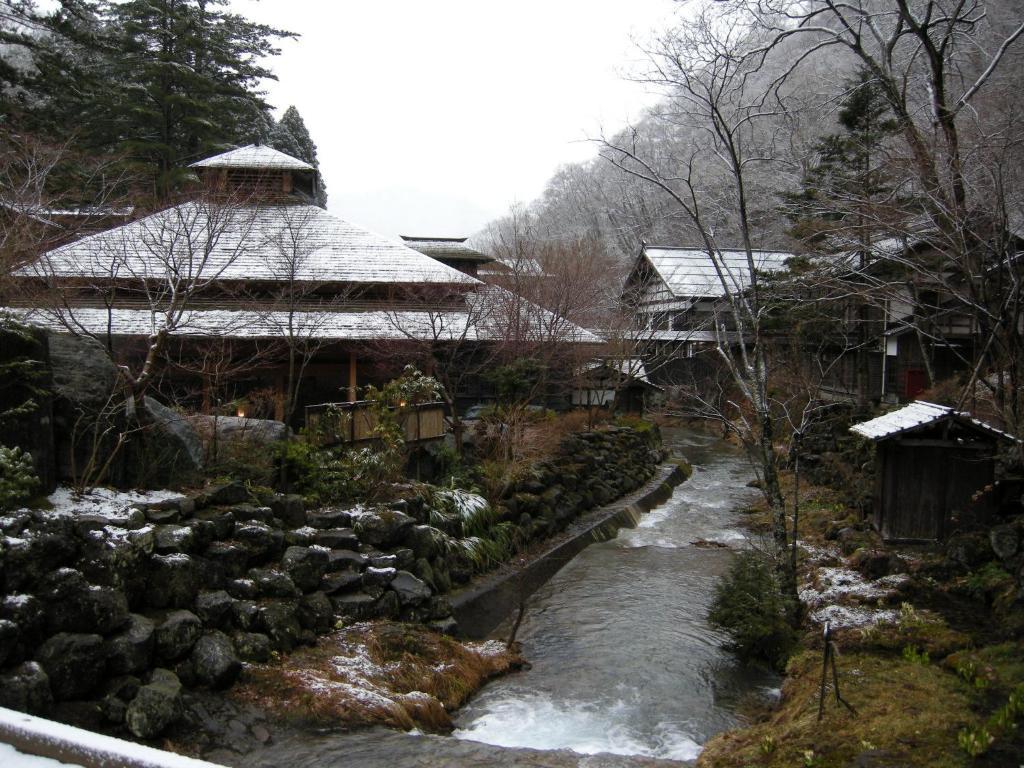 Houshi Onsen Chojukan Minakami Exteriör bild