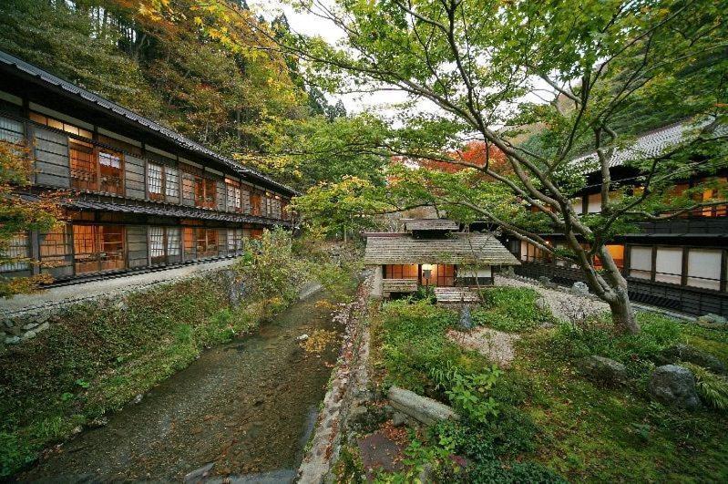 Houshi Onsen Chojukan Minakami Exteriör bild